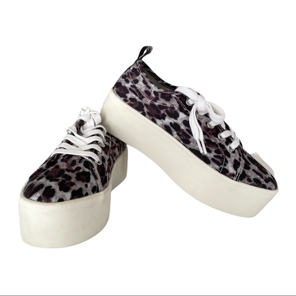 Aqua Piper Animal Leopard Print Leopard Platform Sneakers Round Toe Fabr… - Picture 1 of 6